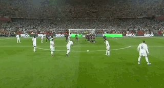 1745708110417045400.gif 【国王杯】魔笛被断孔德加时绝杀,巴萨3比2皇马夺冠