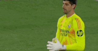 1745708205523082825.gif 【国王杯】魔笛被断孔德加时绝杀,巴萨3比2皇马夺冠