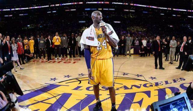 开云官网-1-75数说NBA75周年（下）詹姆斯64次赢得周最佳球员