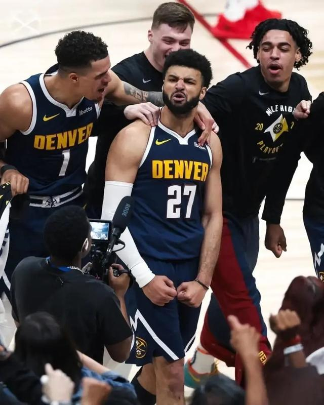 掘金有他才能挖到金！与约老师并驾齐驱 2转变守护丹佛|穆雷|约基奇|洛杉矶湖人队|明尼苏达森林狼队|丹佛掘金队_新浪体育_新浪新闻