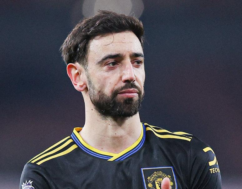 开云官网-周薪40万镑！英媒曝曼联队长开天价续约条件，沙特买断需5700万镑